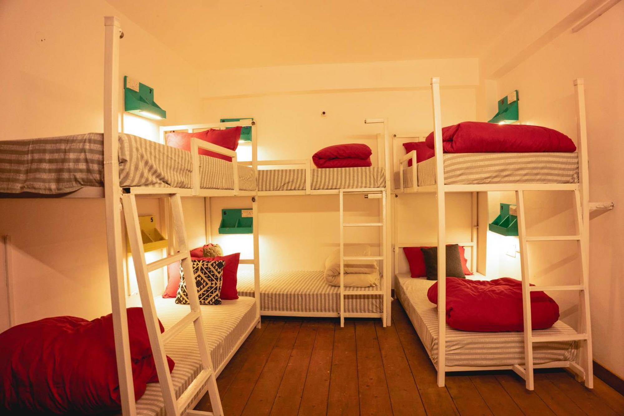 Mitra Mcleodganj Hostel McLeod Ganj Bagian luar foto