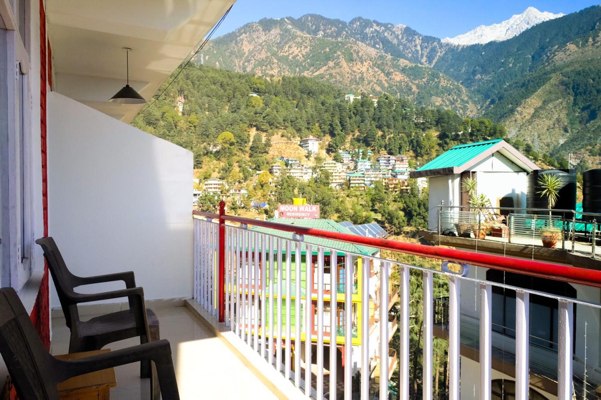 Mitra Mcleodganj Hostel McLeod Ganj Bagian luar foto