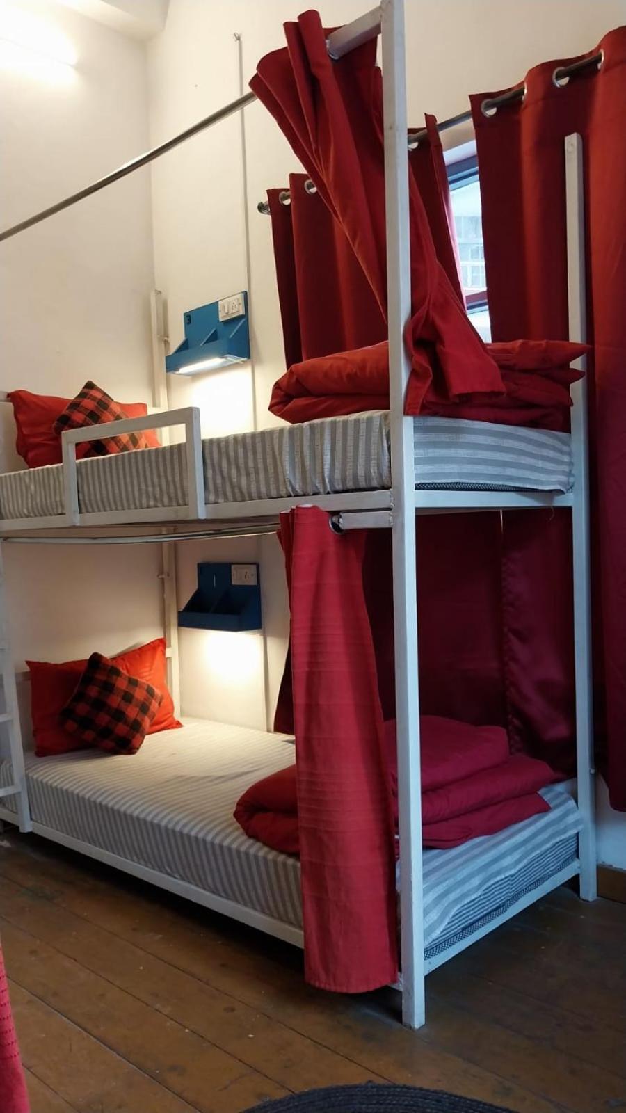 Mitra Mcleodganj Hostel McLeod Ganj Bagian luar foto
