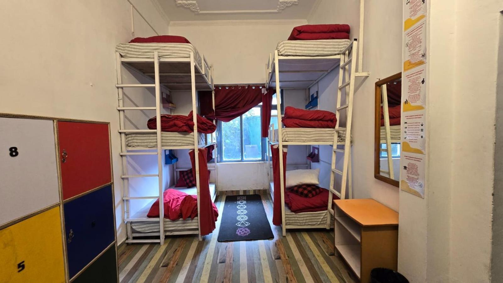 Mitra Mcleodganj Hostel McLeod Ganj Bagian luar foto